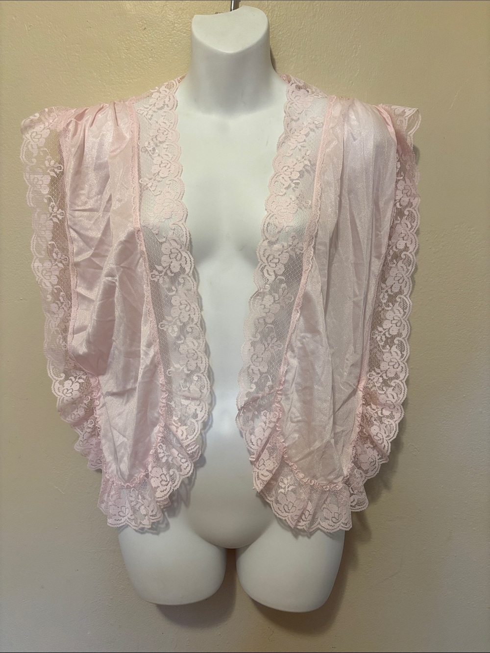 Sheer Lace-Trim Robe Shrug in Pale Pink